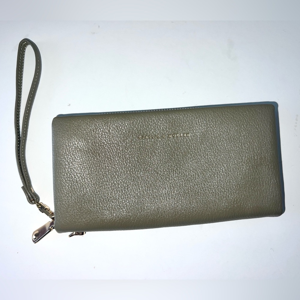 Classic & Modern Olive Green Zip Around Wristlet Wallet
